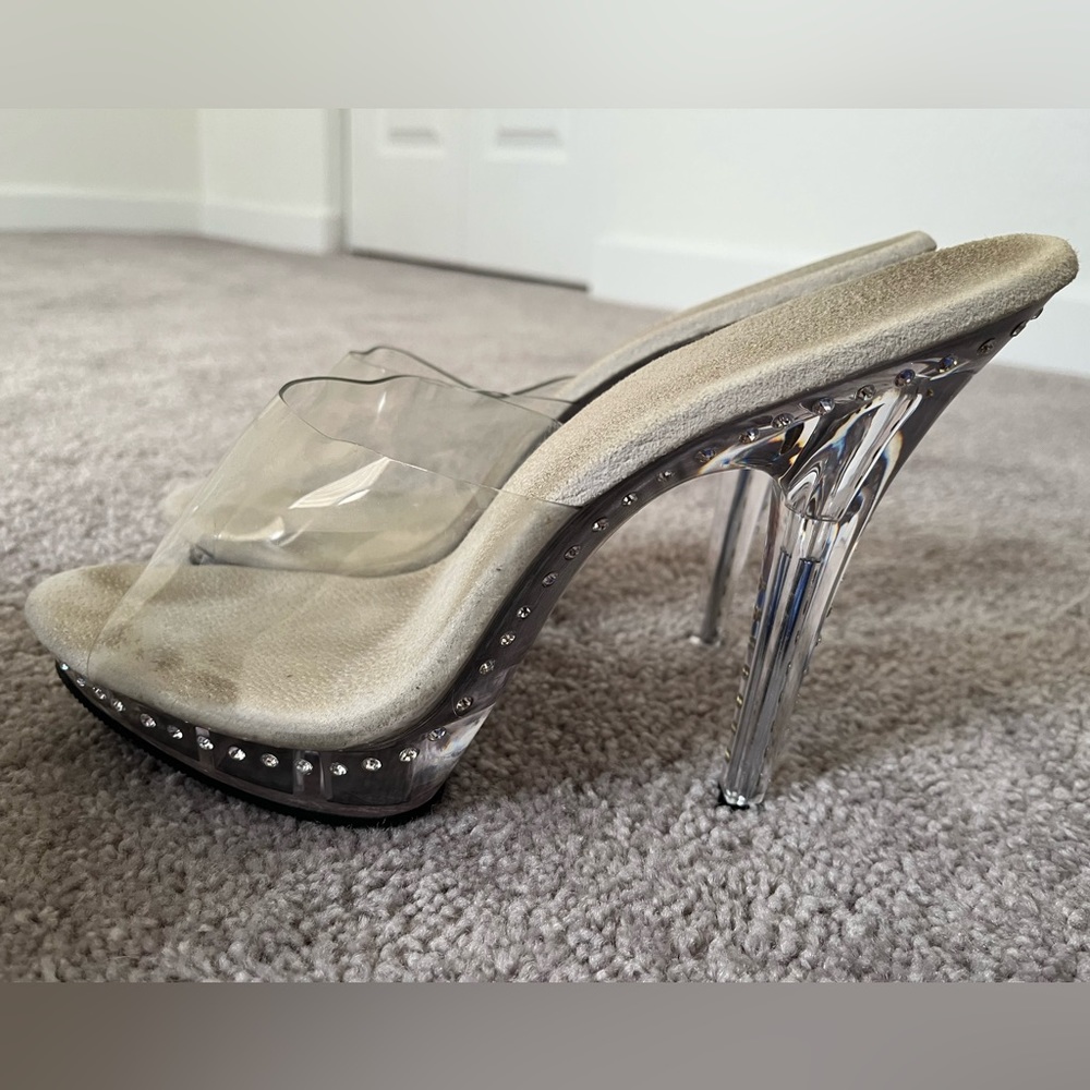 Fabulicious Bikini Posing Heels Size 10